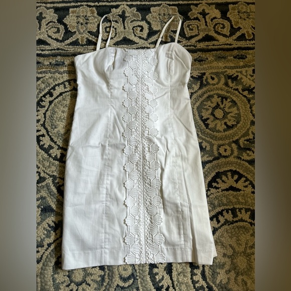 Lilly Pulitzer Perry Dress with Tie Back - Picture 2 of 10